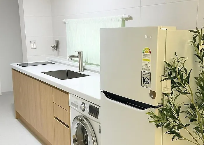 Hausda Bukchon Private Changdeok5min 3r2b 4q 8table 8person Anguk Station Apartamento