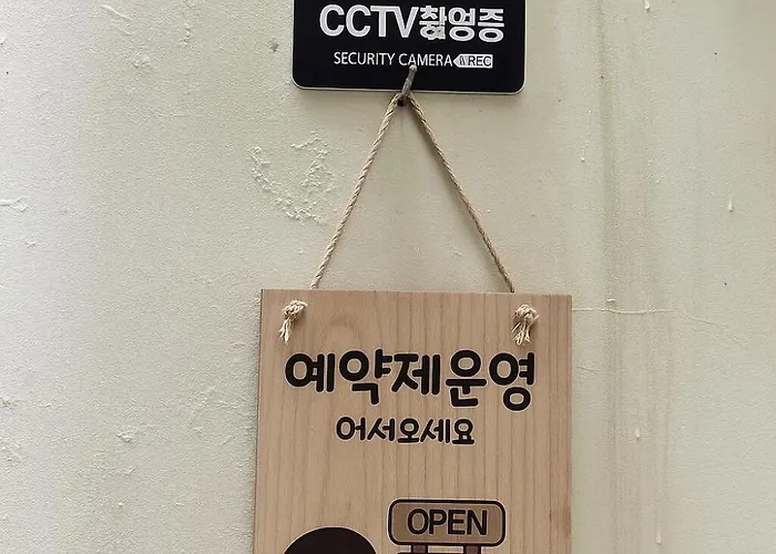 Apartamento Hausda Bukchon Private Changdeok5min 3r2b 4q 8table 8person Anguk Station